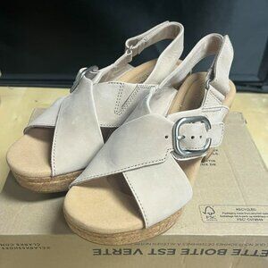 Clarks Sandals Giselle Dove